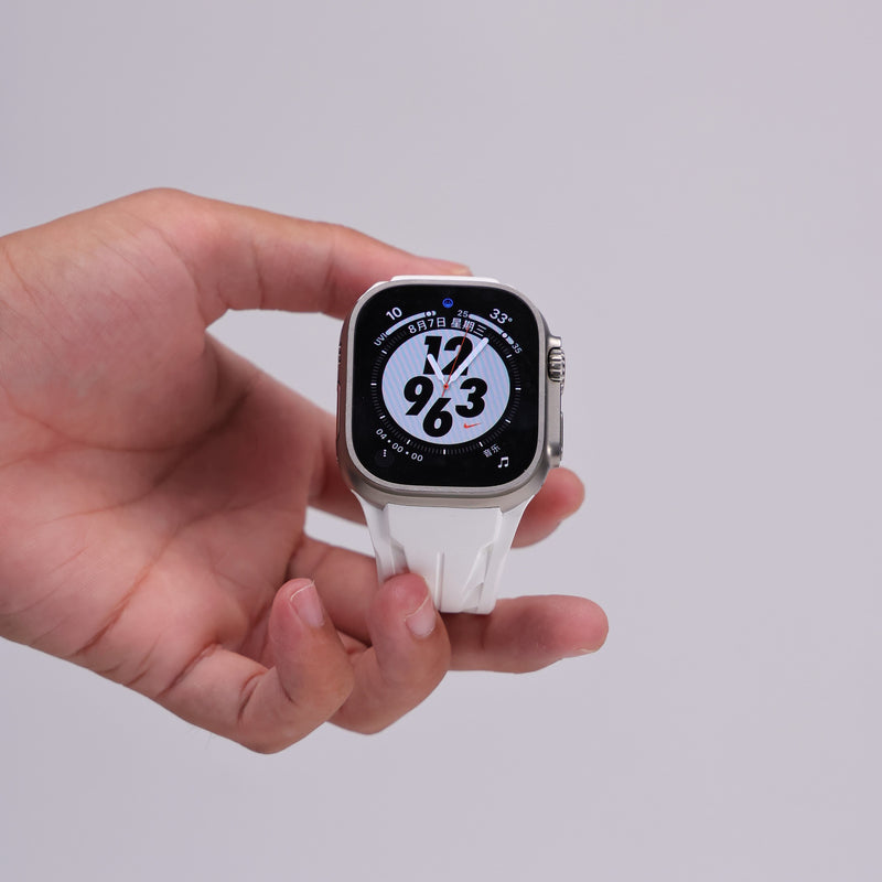 Aerox: The Sporty Rubber Strap for Apple Watch