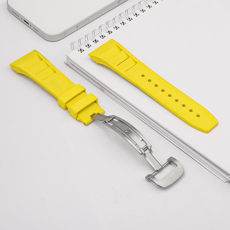 SM79: The Sporty Rubber Strap for Apple Watch